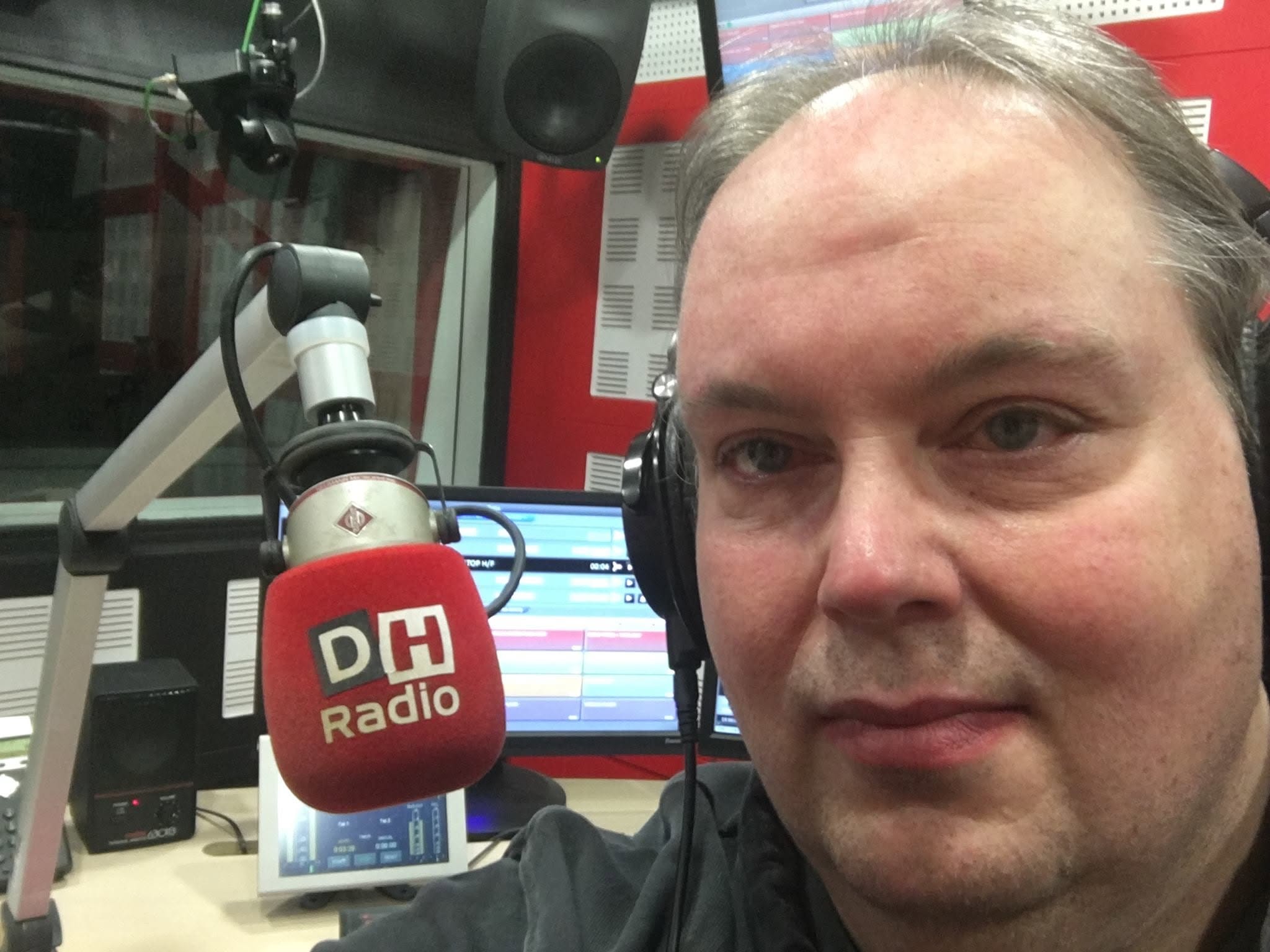 Pascal Demeyer en studio radio